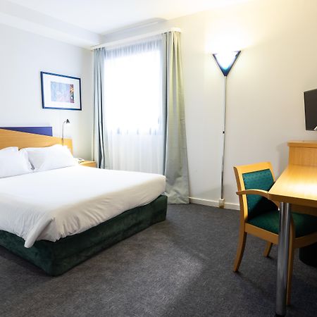 Holiday Inn Express Arras By Ihg מראה חיצוני תמונה
