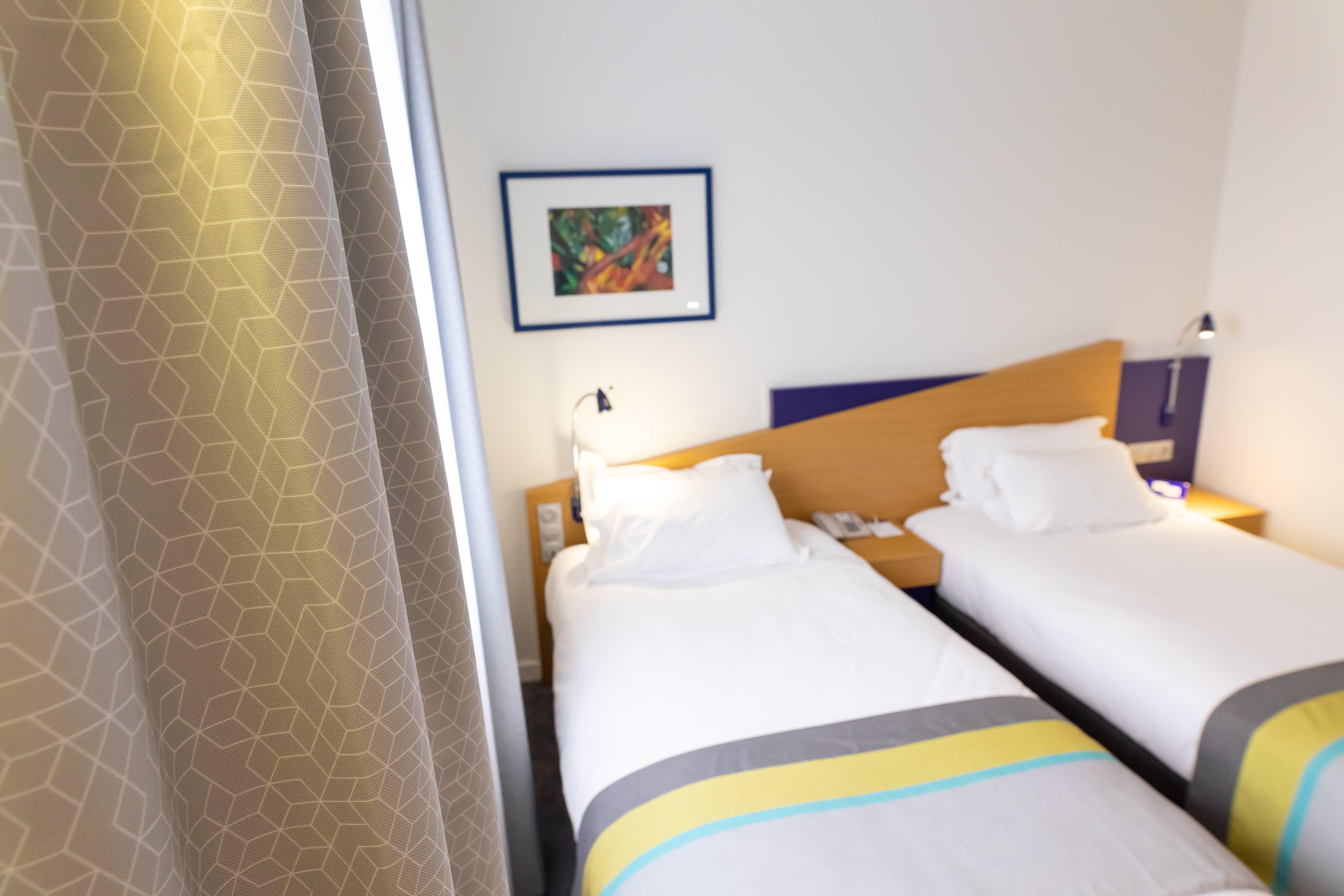 Holiday Inn Express Arras By Ihg מראה חיצוני תמונה