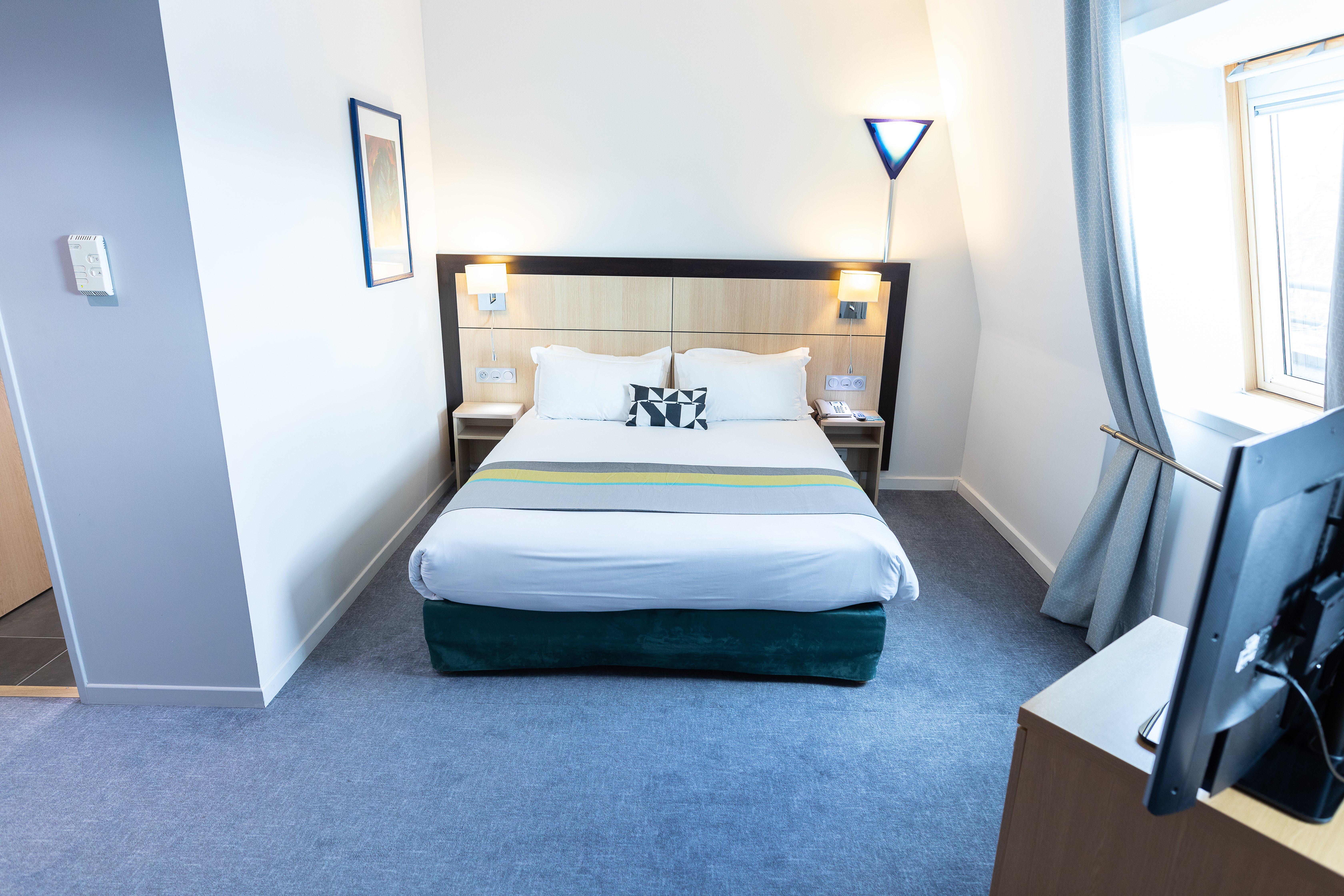 Holiday Inn Express Arras By Ihg מראה חיצוני תמונה