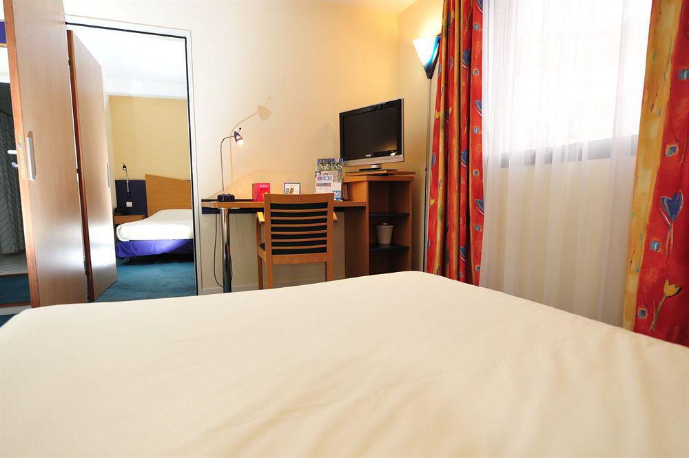 Holiday Inn Express Arras By Ihg חדר תמונה